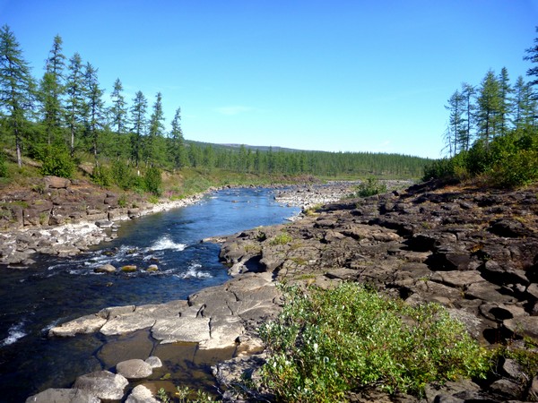 Немножко воды есть, но плыть нельзя...